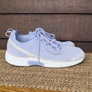 Women’s 10.5 x-wide (2E) lavender Orthofeet sneakers